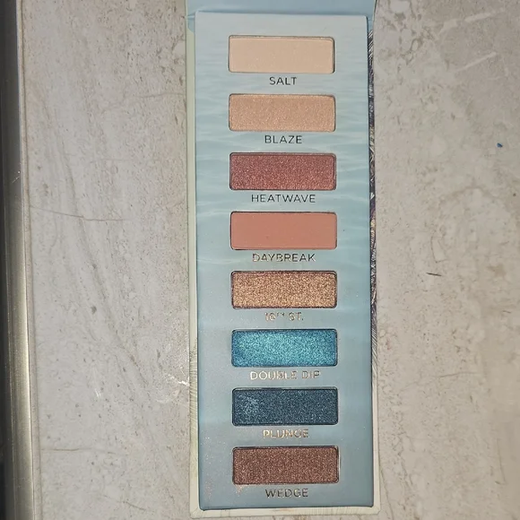Urban Decay Beached Eyeshadow Palette